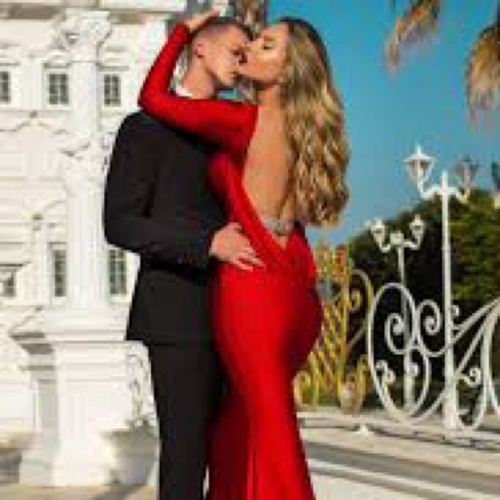 TARIK EDIZ 50756 red long sleeve pageant gown backless size 2